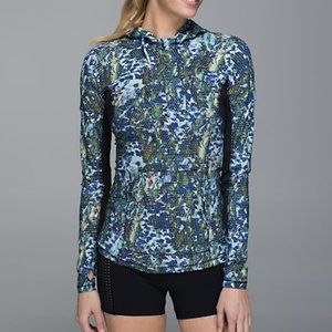 Rare Lululemon Runbeam Hoodie in size 6